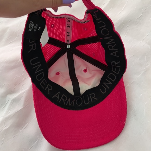 HOT PINK UNDER ARMOUR CAP - Picture 4 of 4